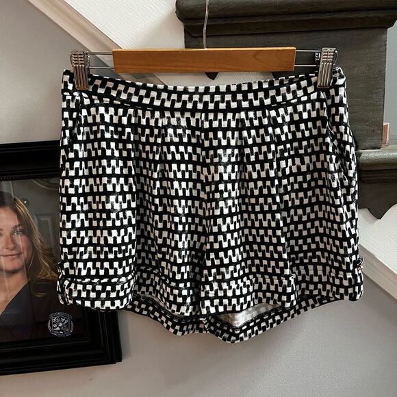 TART Blue & White Print Jersey Stretch Shorts sz S EUC - Picture 1 of 5